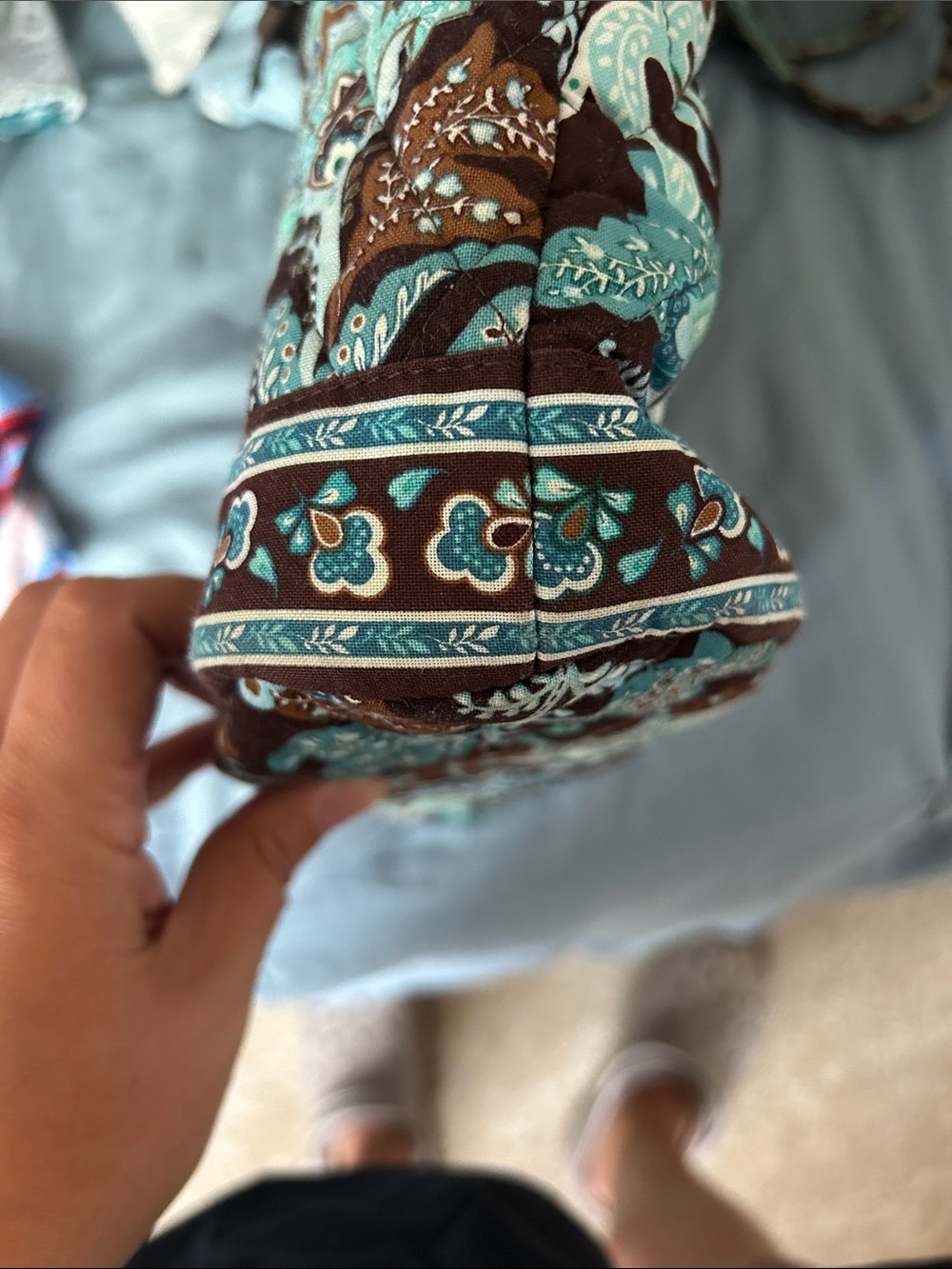 Gently used blue Vera Bradley purse. - Picture 4 of 9